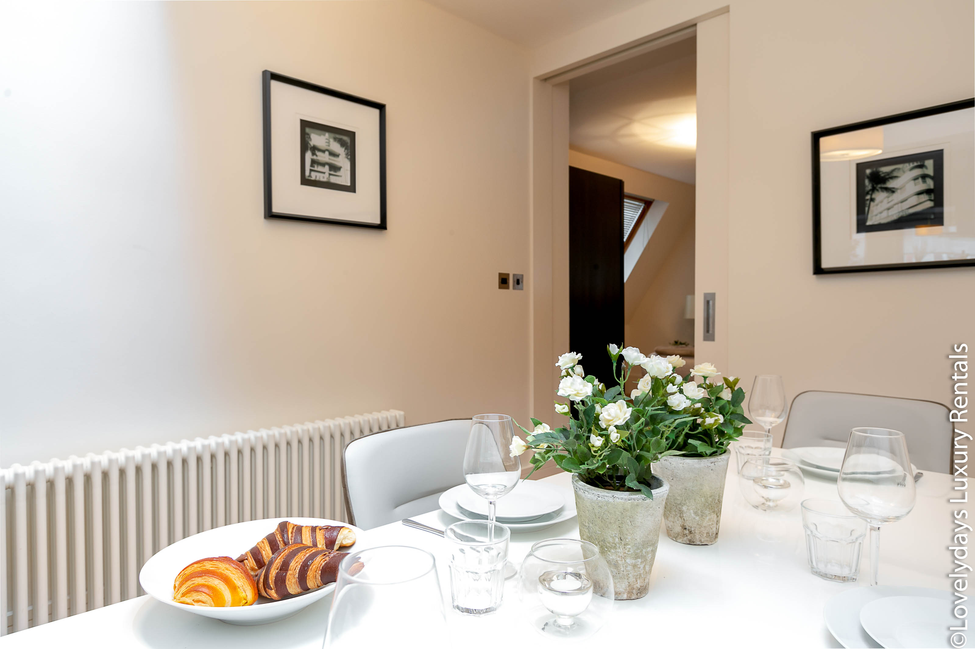 Lovelydays luxury service apartment rental - London - Soho - D'Arblay Street - Lovelysuite - 1 bedrooms - 1 bathrooms - Professional kitchen - london serviced apartment - 079765765973 - Lovelydays